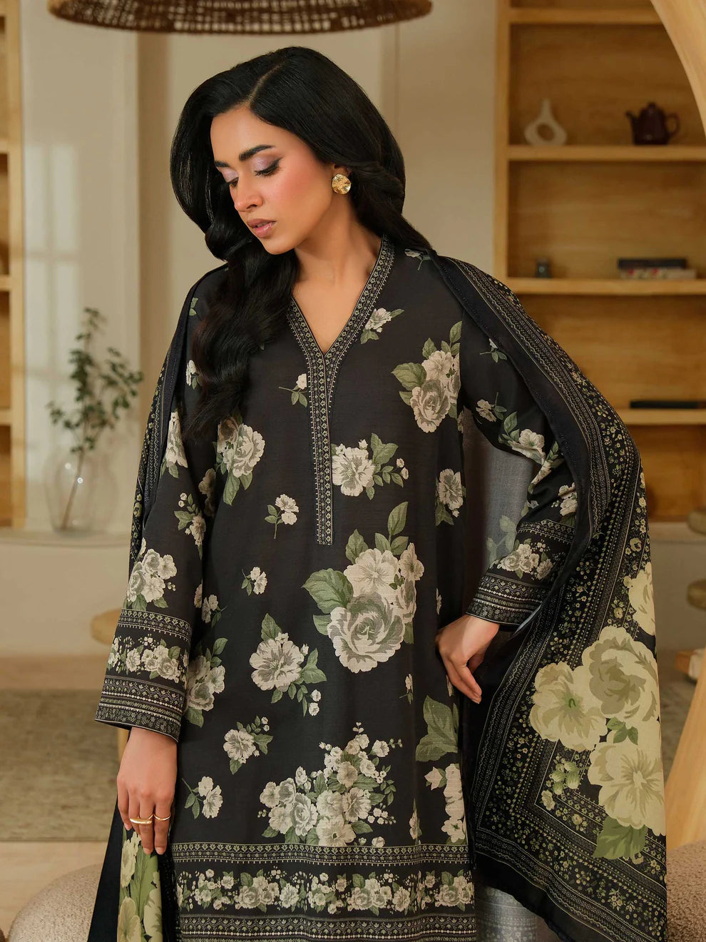 3 Piece Khaddar Suit-Printed (Unstitched)