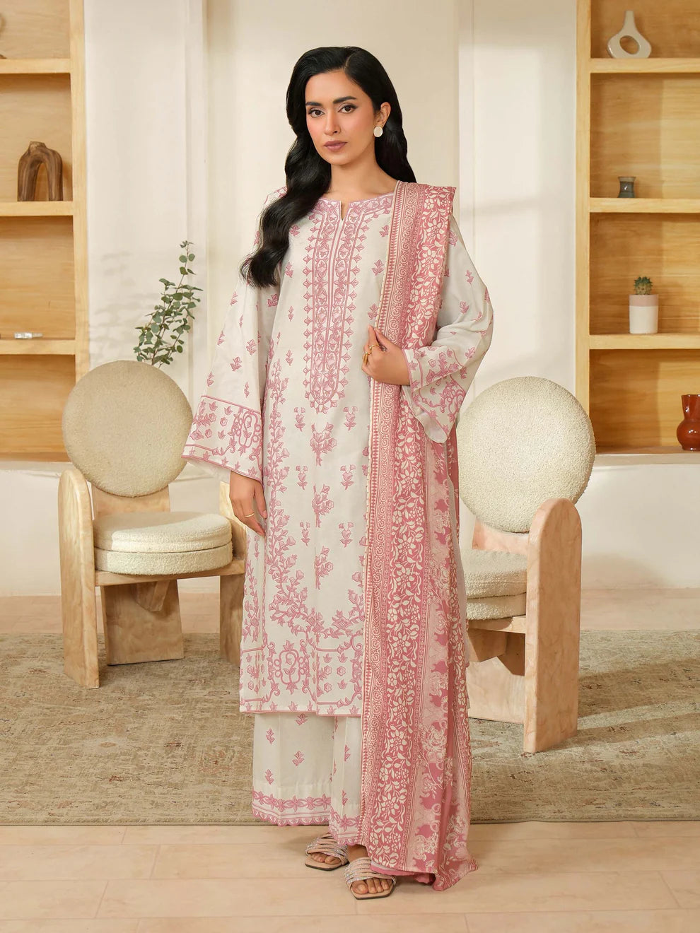 3 Piece Khaddar Suit-Printed (Unstitched)