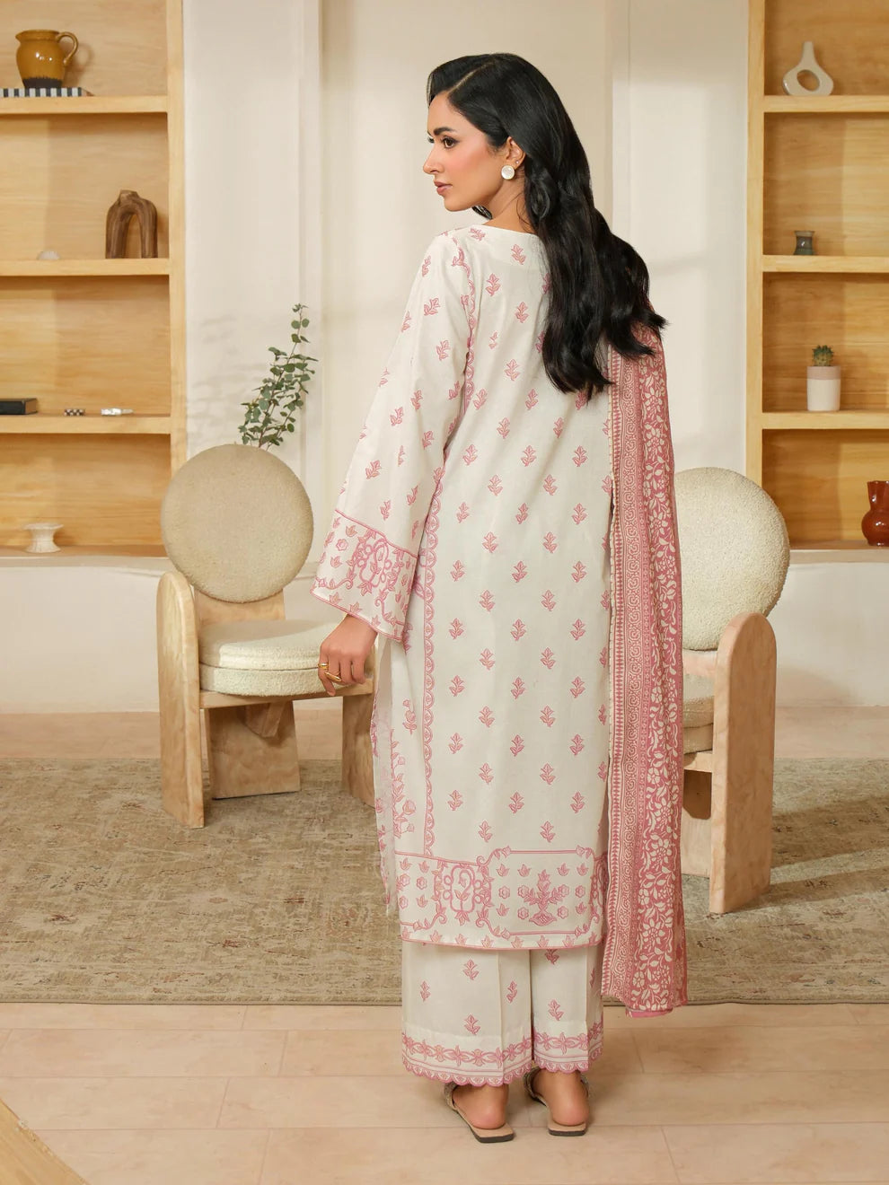 3 Piece Khaddar Suit-Printed (Unstitched)
