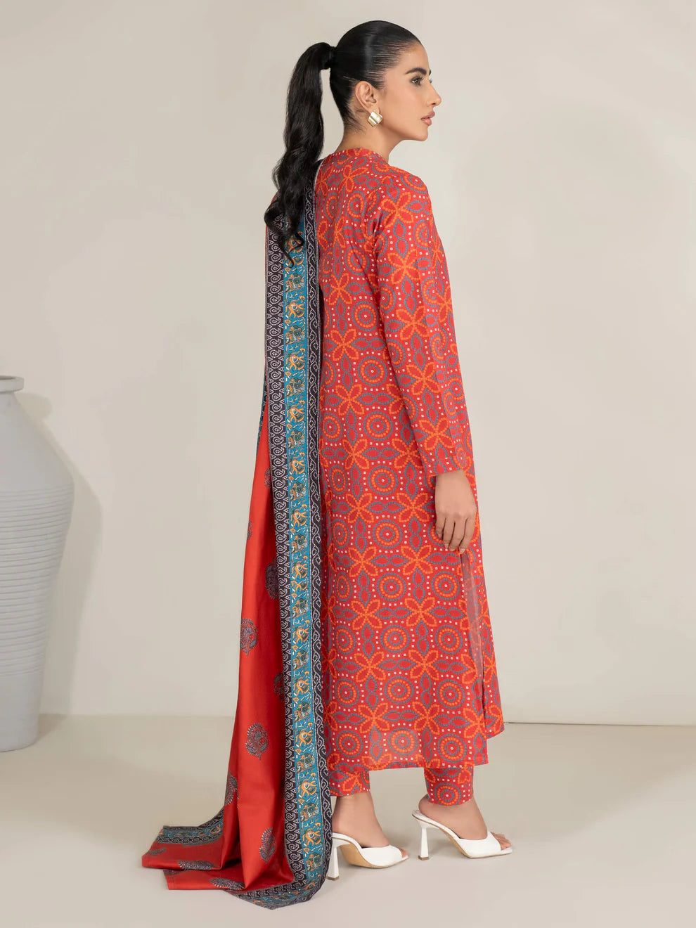 3 Piece Khaddar Suit-Printed (Unstitched)
